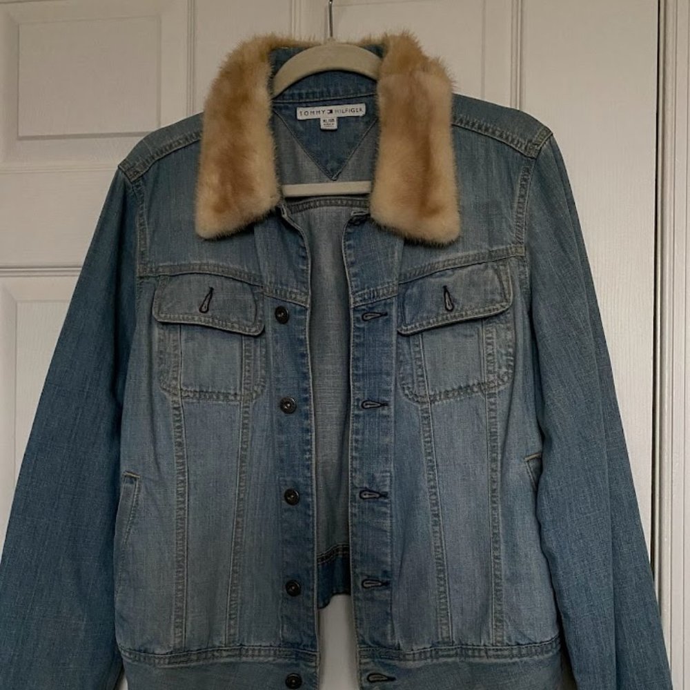 VINTAGE 90s TOMMY HILFIGER JEANS DENIM FADED DISTRESSED JACKET
